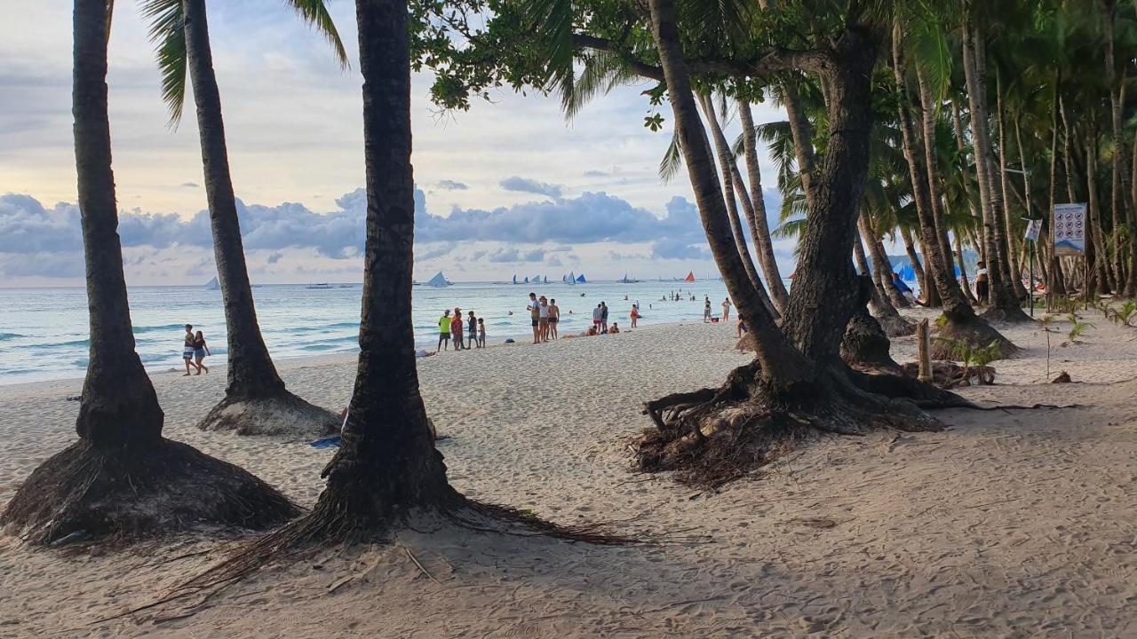 Azzurro Di Boracay *