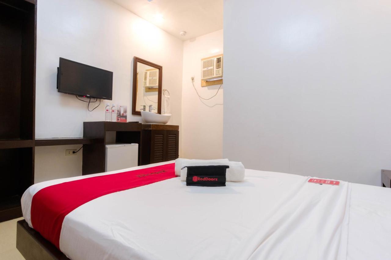 Reddoorz @ Taj And Annex Hotel Boracay Island