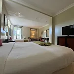 Deluxe Room D W Private Beachand Inifnity Pool And Golf