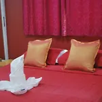 Roxon Apartments