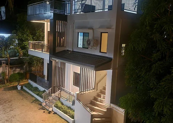 Happy Dog Apartments