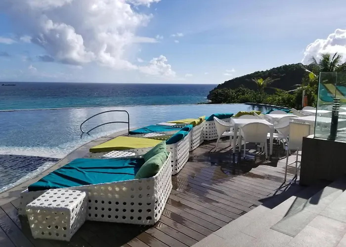 Uo Accommodations At Fairways Resort Newcoast Boracay