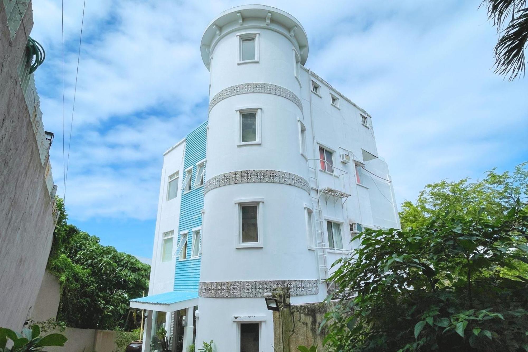Here Innstead Boracay Hotel