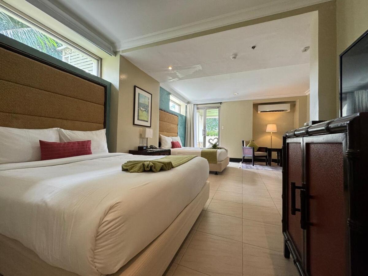 Deluxe D W Private Beachand Inifnity Pool And Golf Apartment