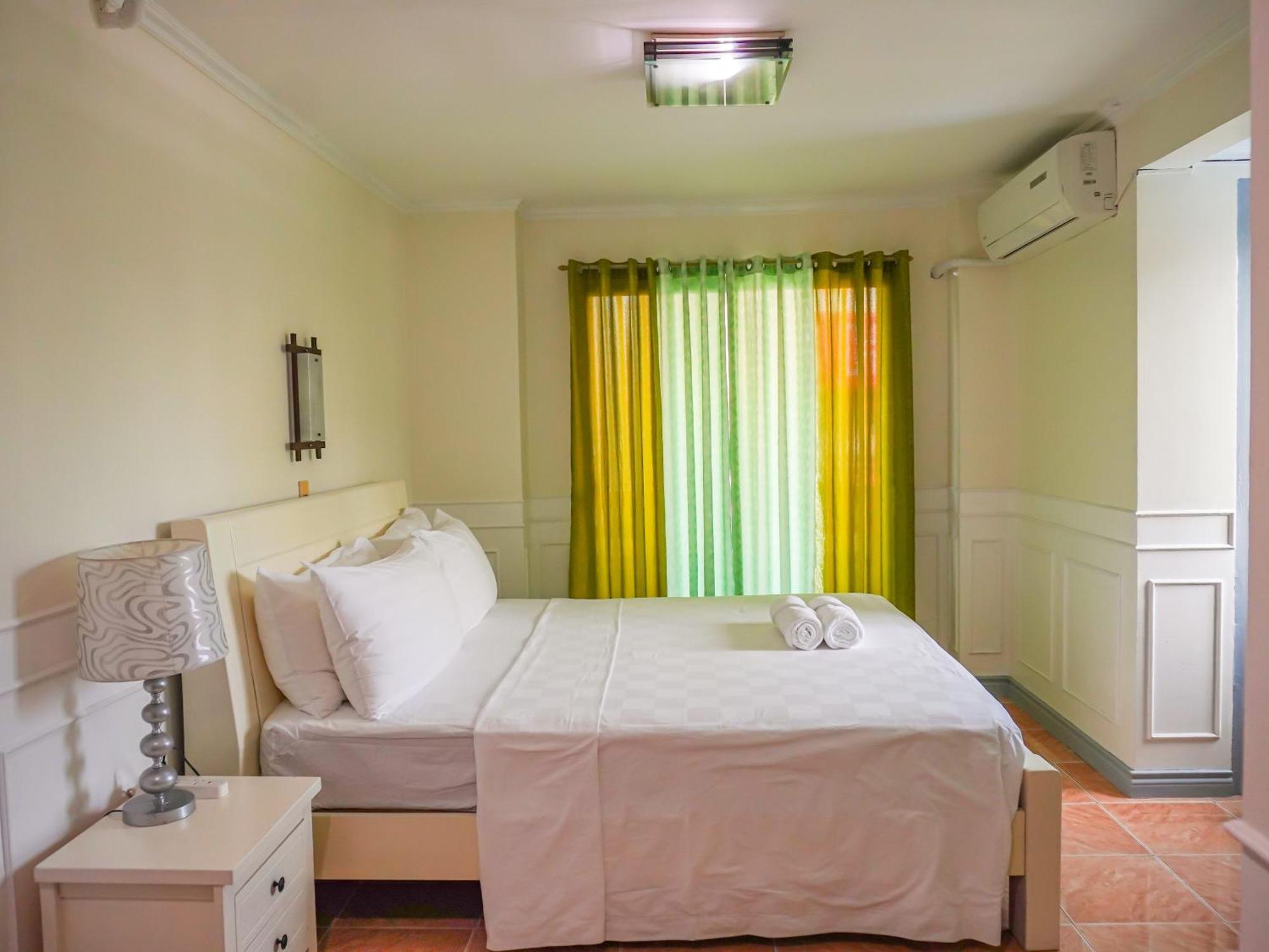 Boracay Paradise Hotel 3*