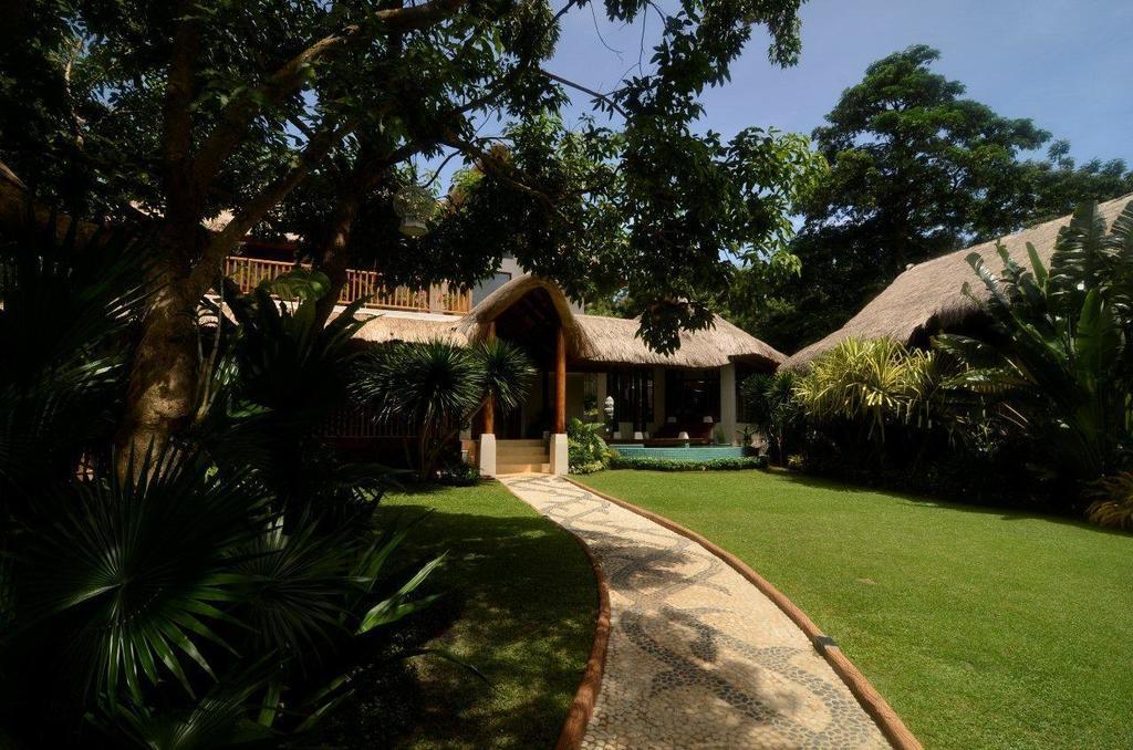 Ananda Villa *