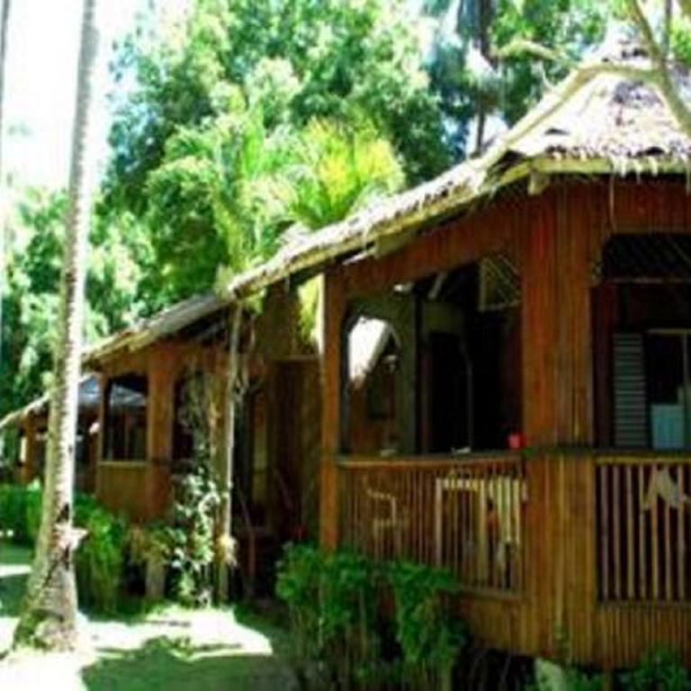 Boracay Huts 2*