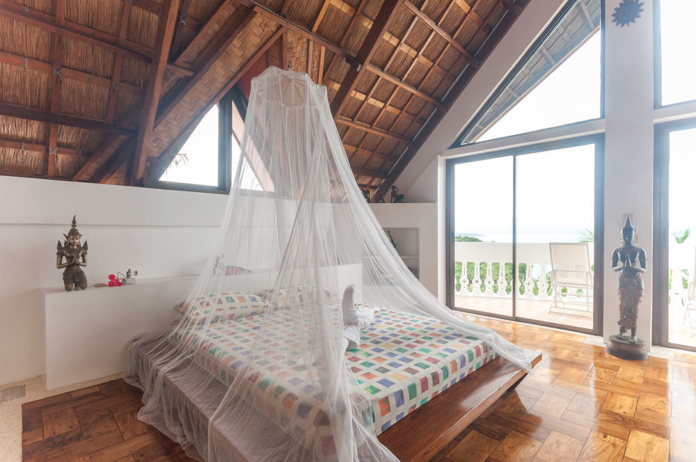 Hotel Diniwid Villas *
