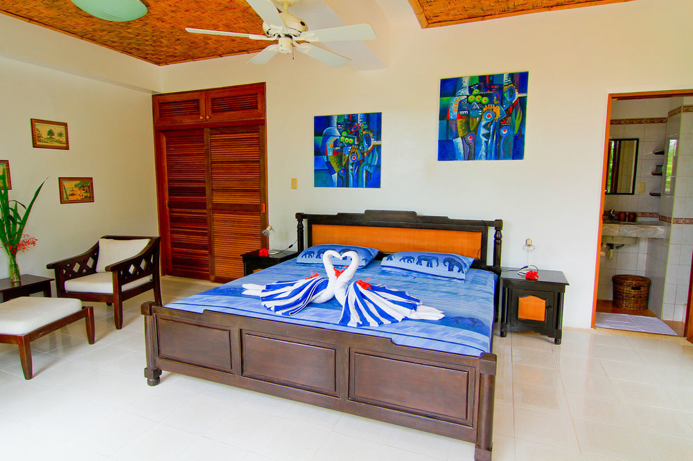 Diniwid Villas Hotel