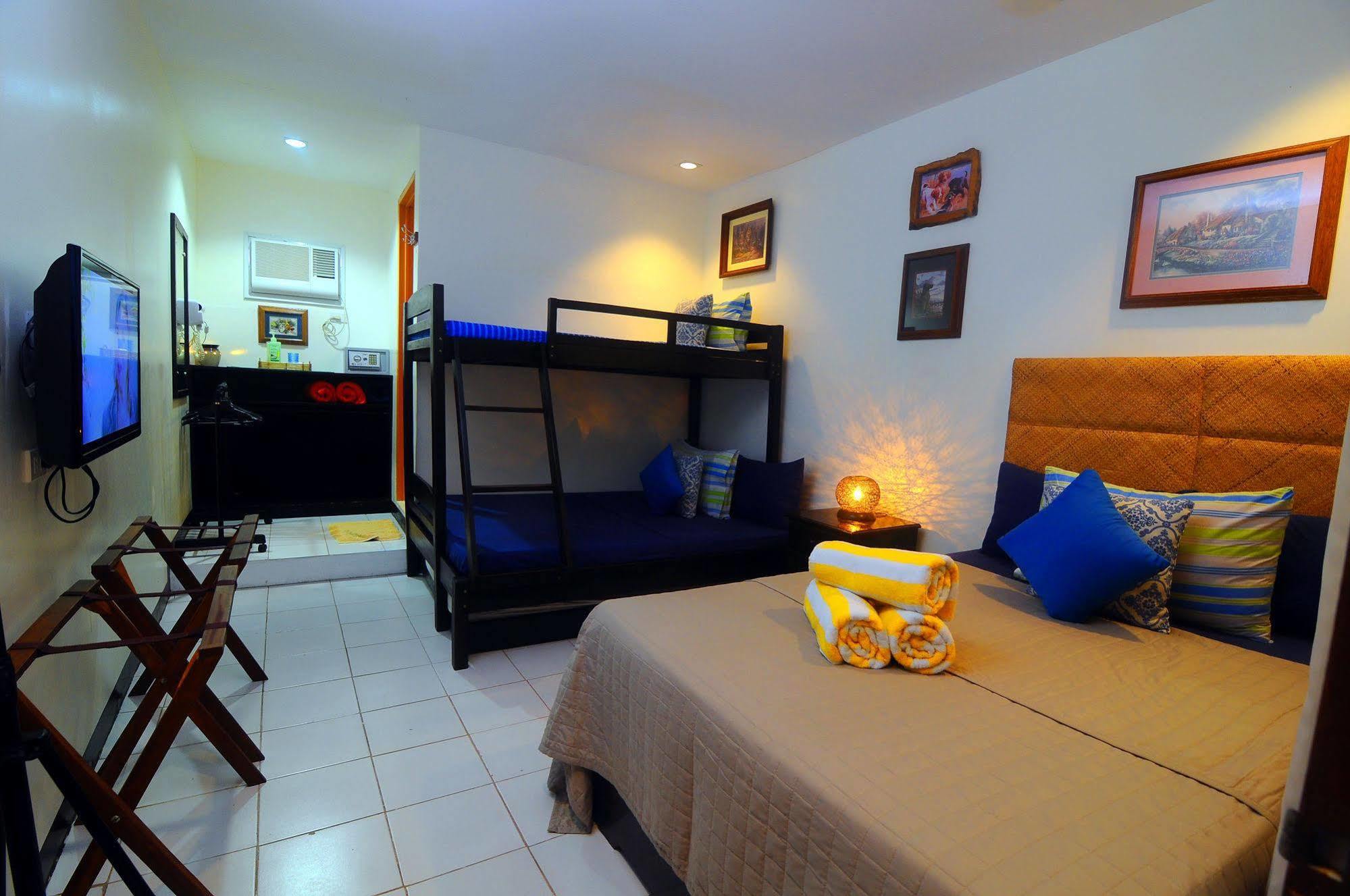 The Blue Veranda Suites Boracay Hotel 2*