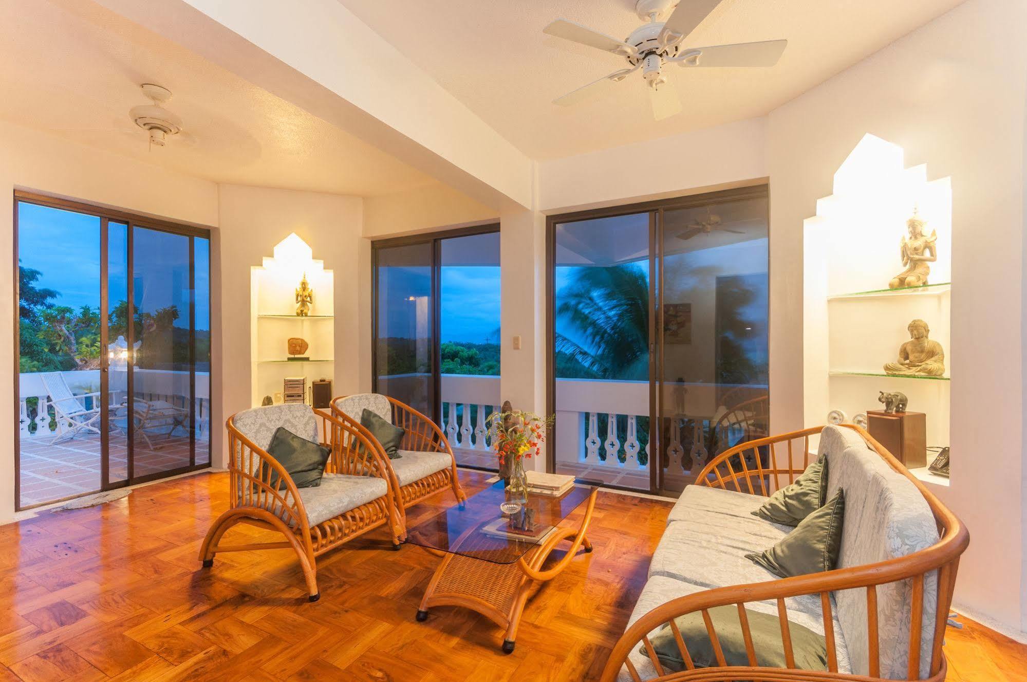 Diniwid Villas *