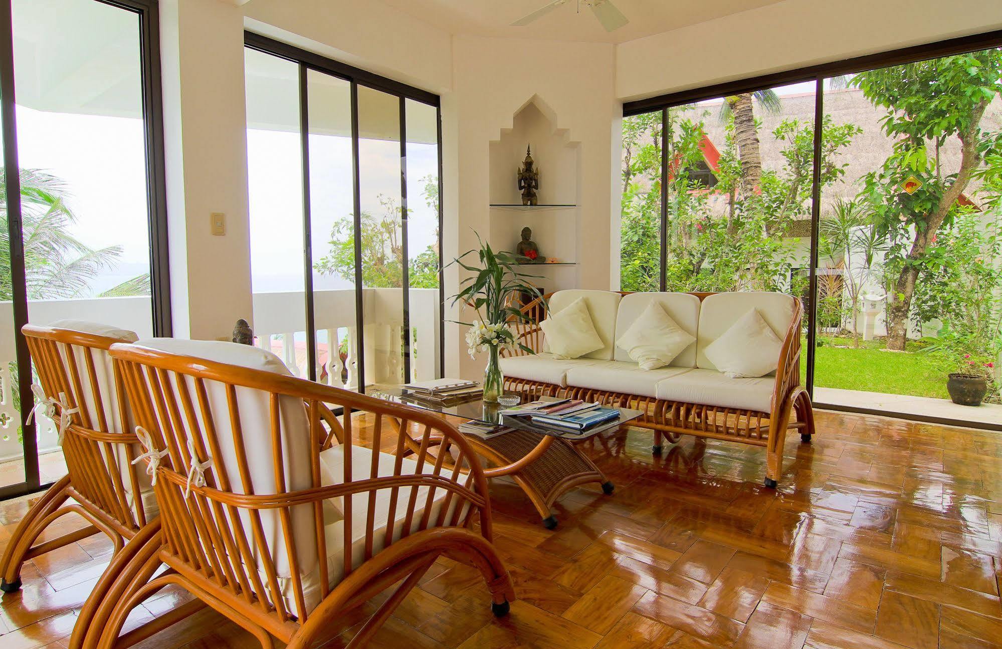 Diniwid Villas Hotel Boracay Island