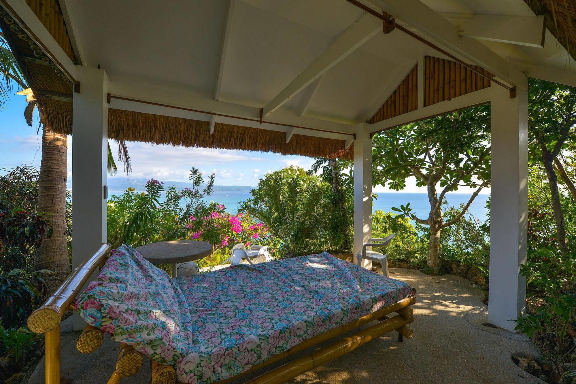 Diniwid Villas Hotel