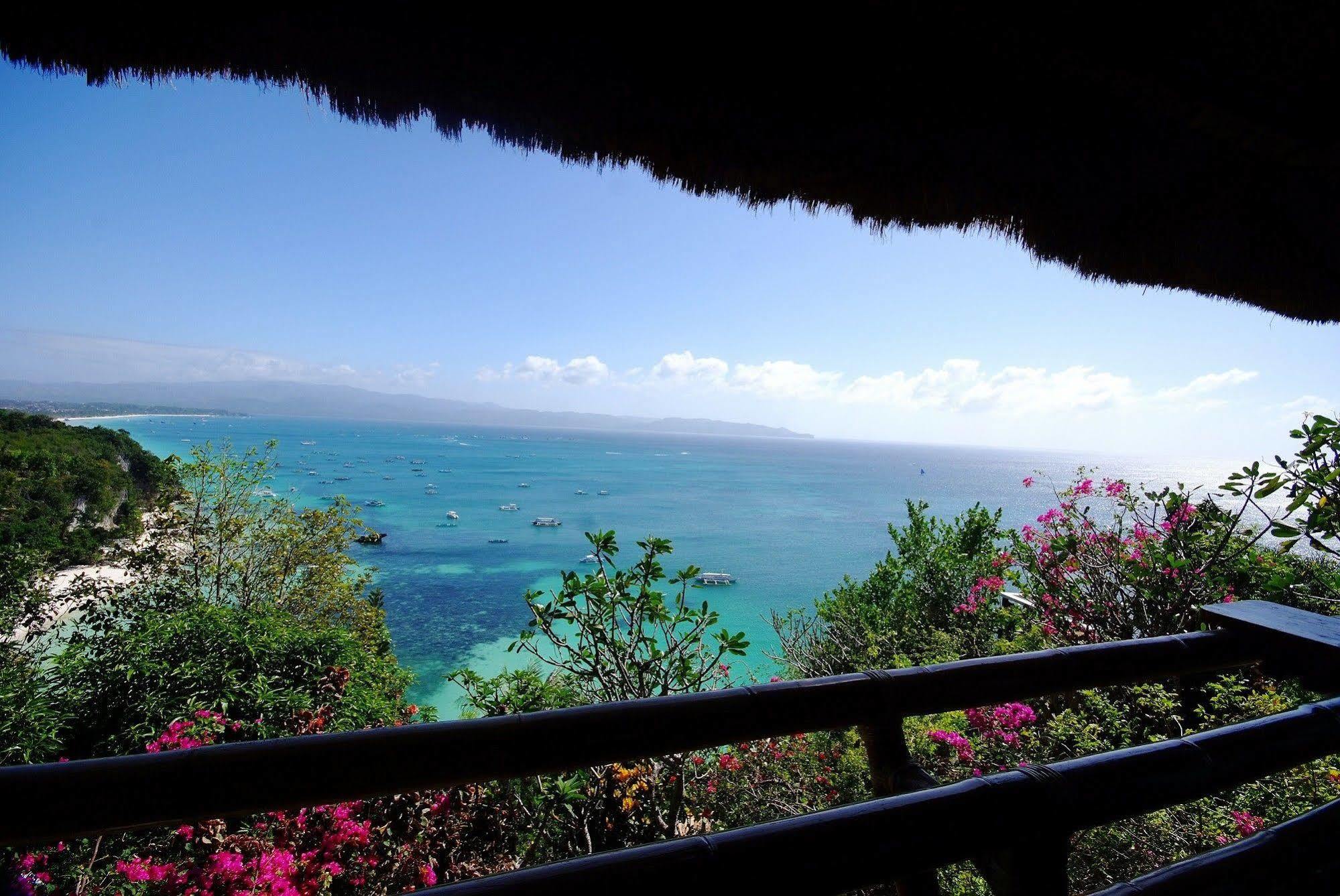 Diniwid Villas Hotel *