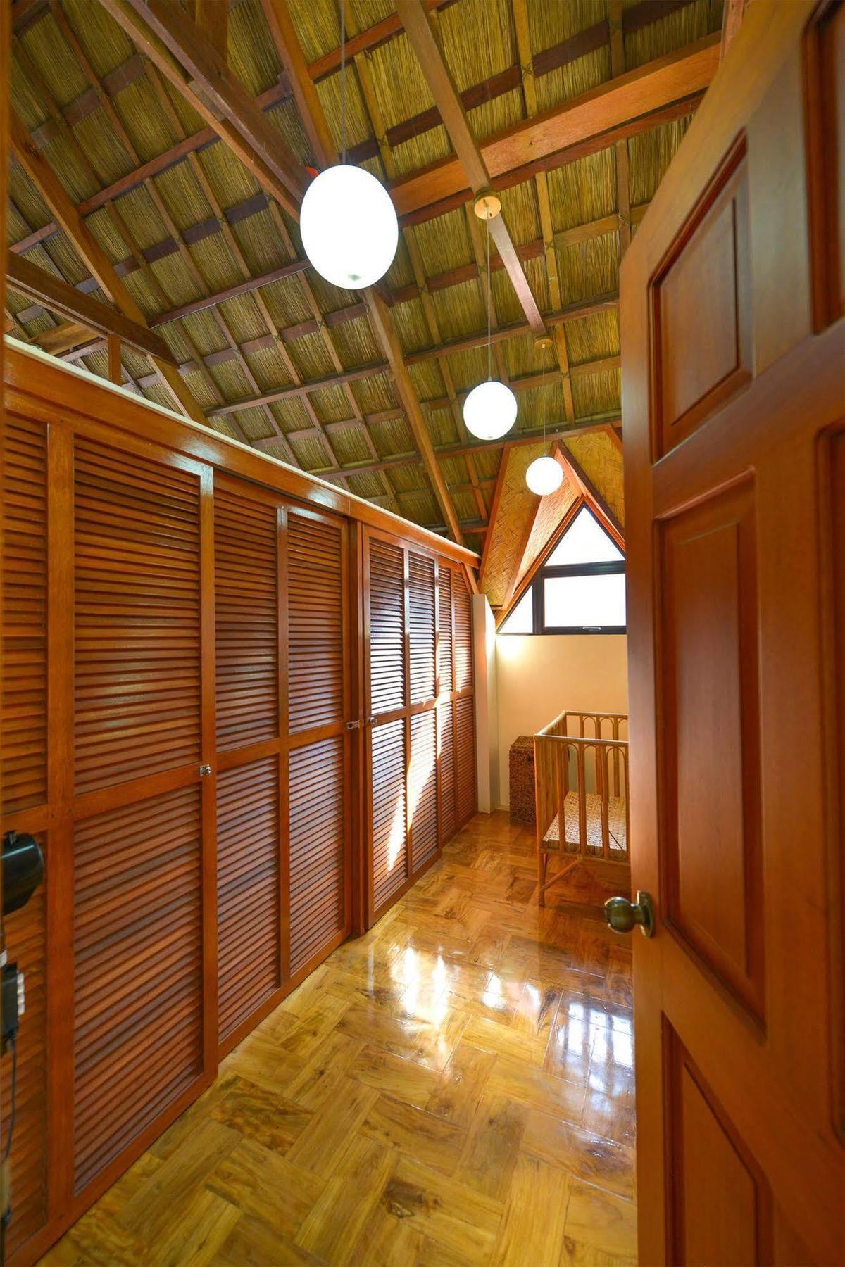 Hotel Diniwid Villas