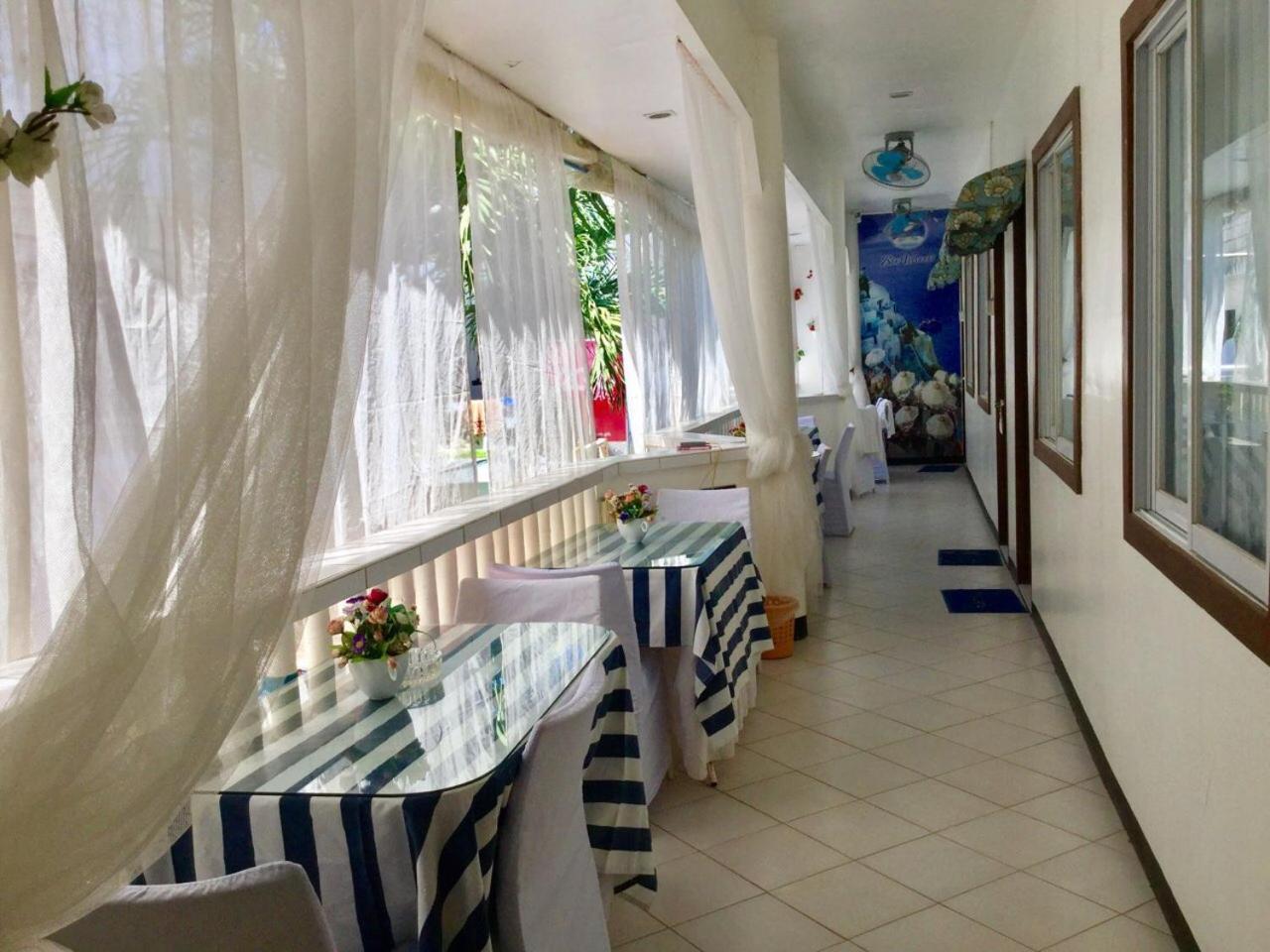 The Blue Veranda Suites Boracay 2*