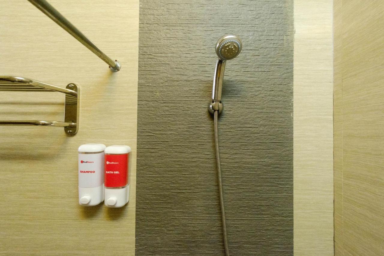Reddoorz @ Taj And Annex Hotel