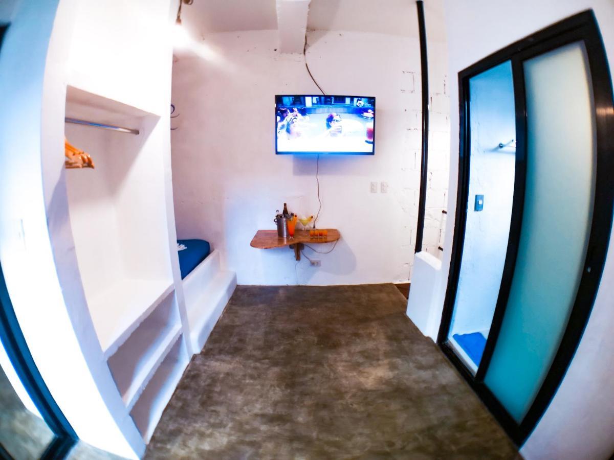 Hostel Mad Monkey Boracay
