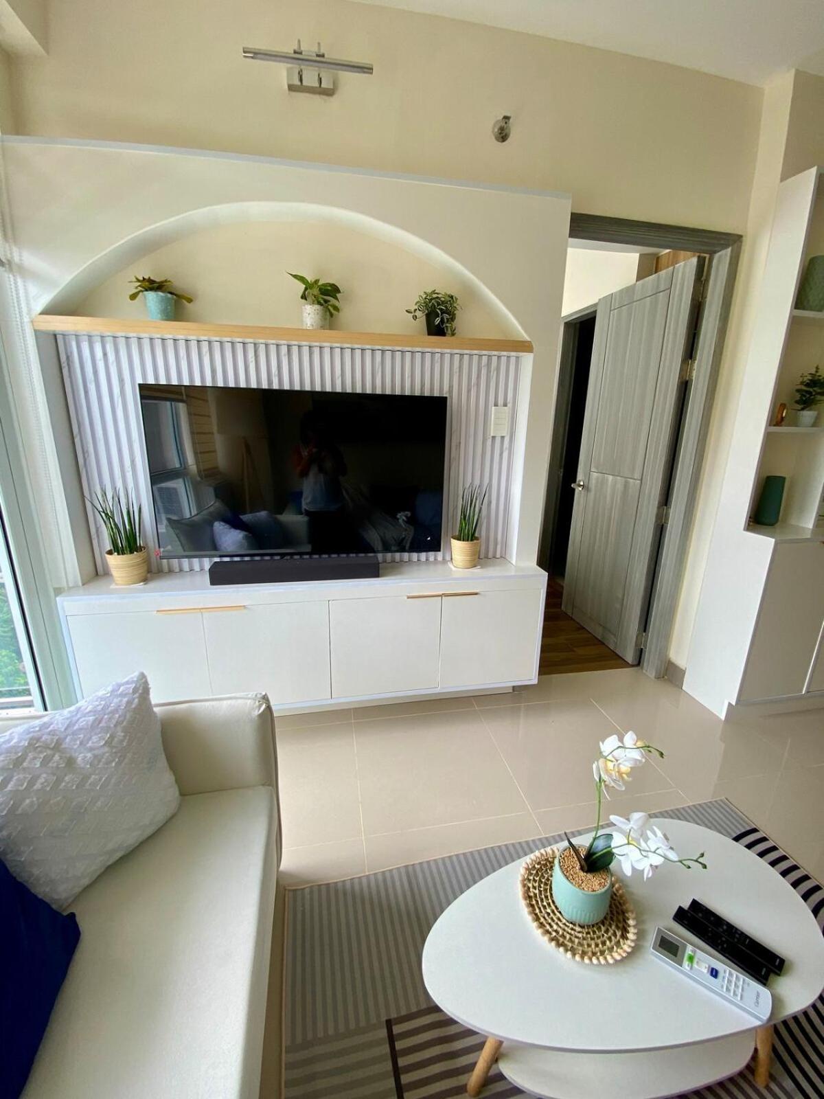 Luxury Oceanview Apartment