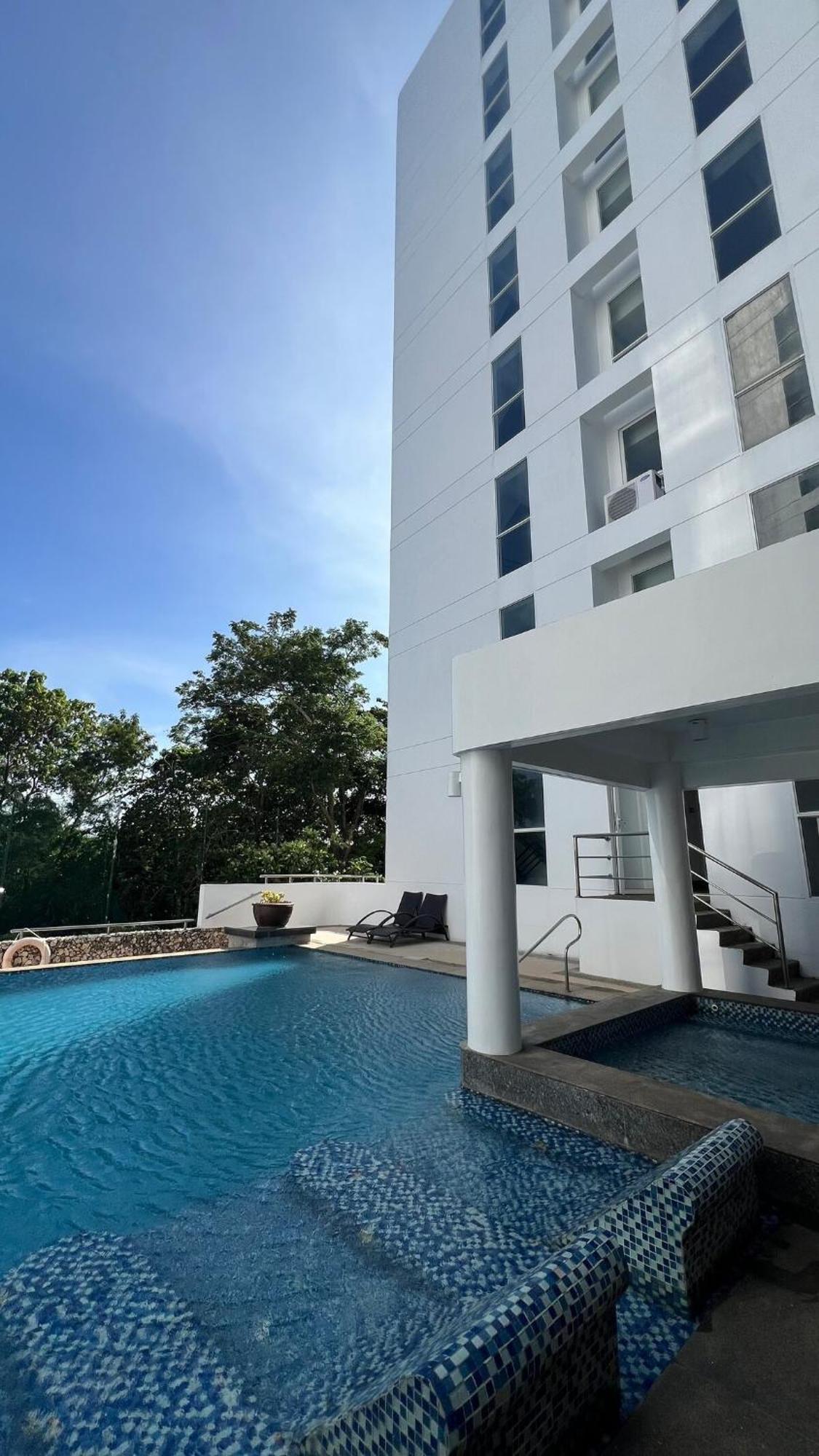Oceanview In Boracay Apartment