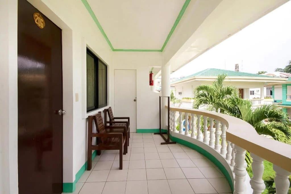 Bans Boracay Hotel *