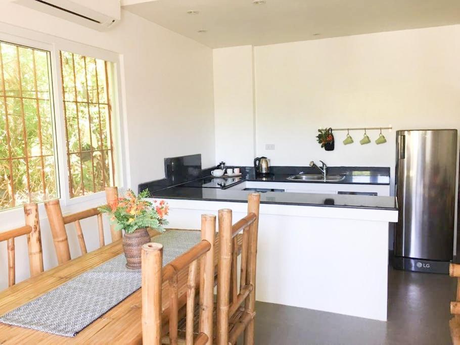 Apartment Kasiyahan House With Private Swimming Pool Boracay Island