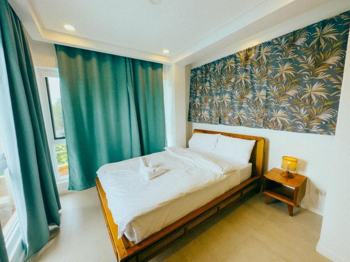 Solara Boracay Villa