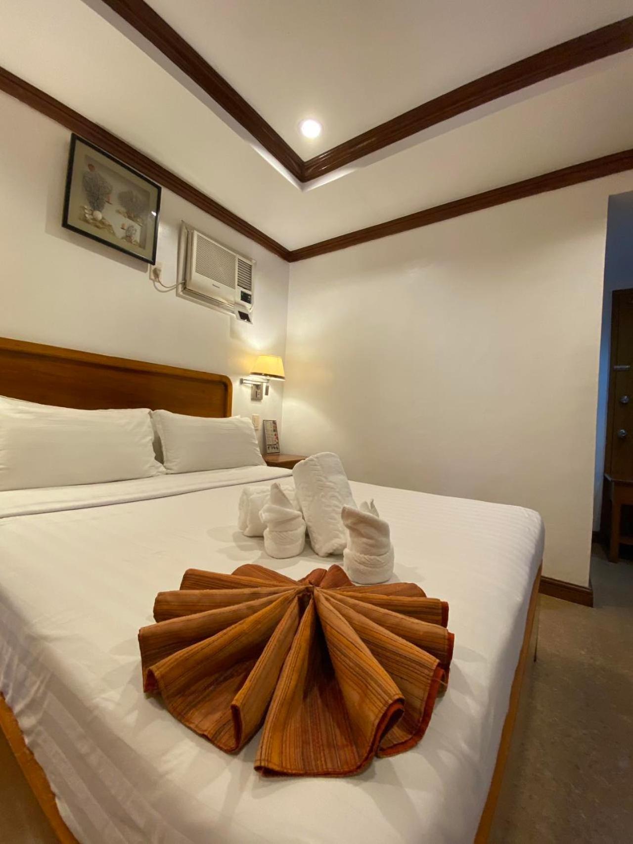 Grand Boracay By Tripzyfun 4* Boracay Island