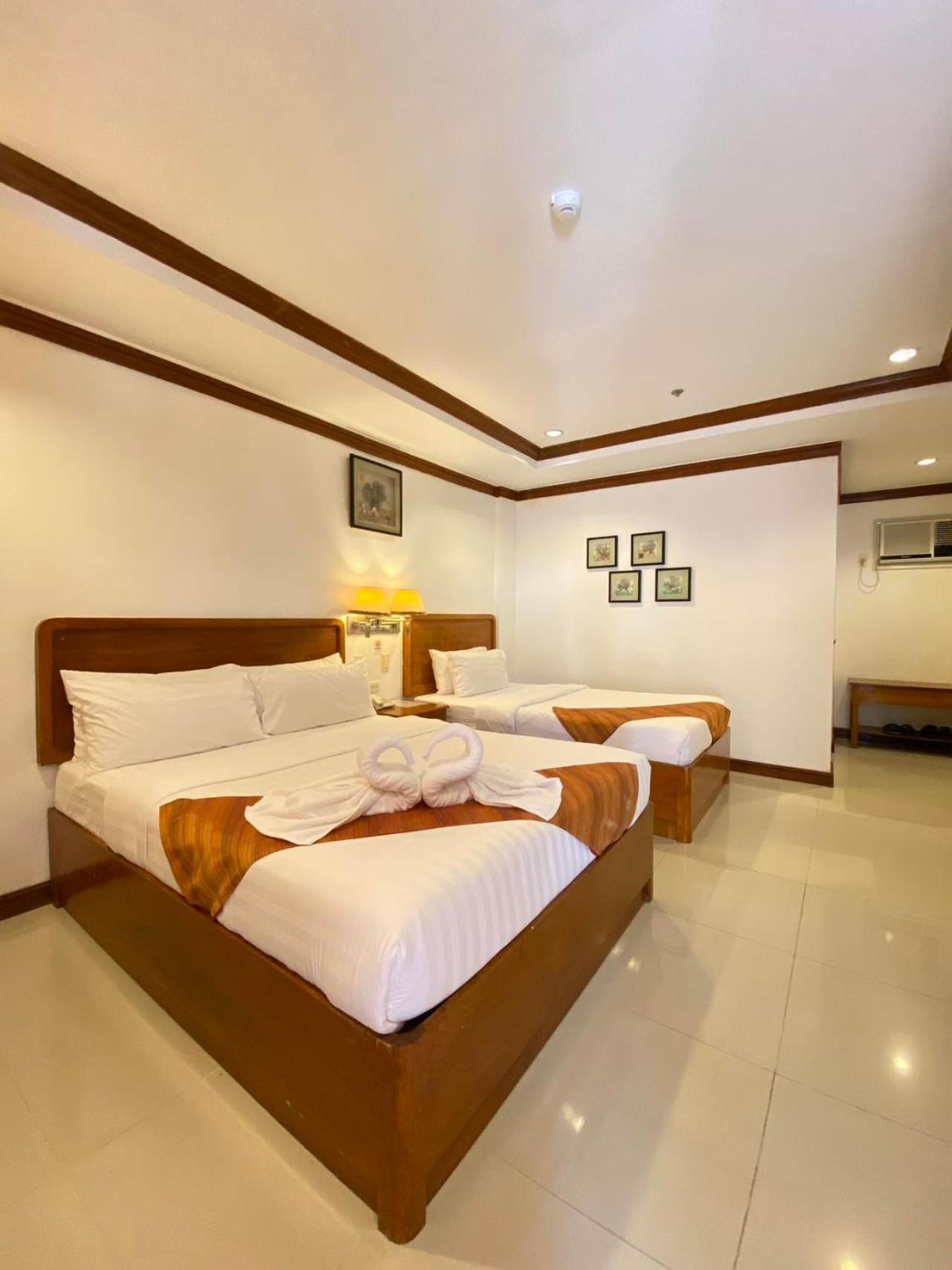 Grand Boracay By Tripzyfun