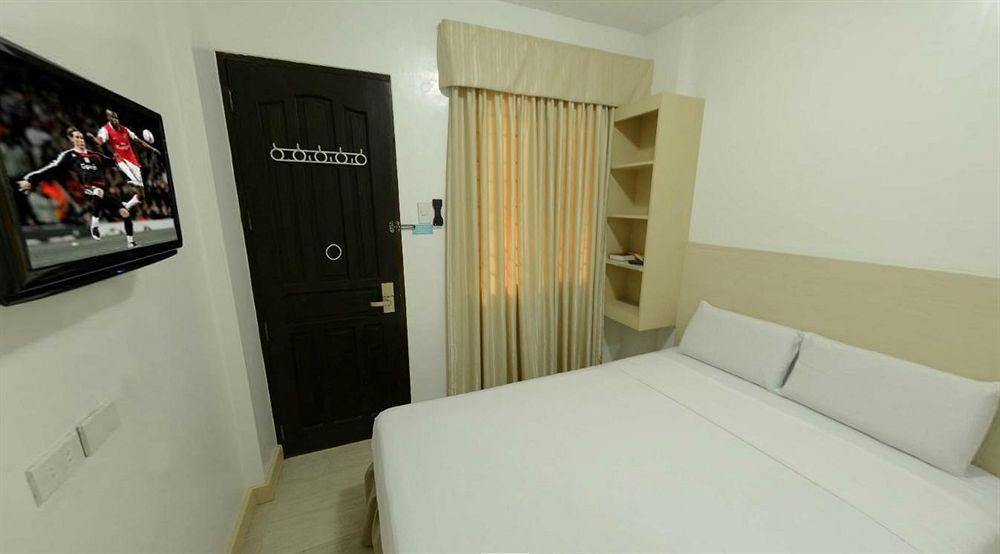 Waling-waling Beach Hotel 5*