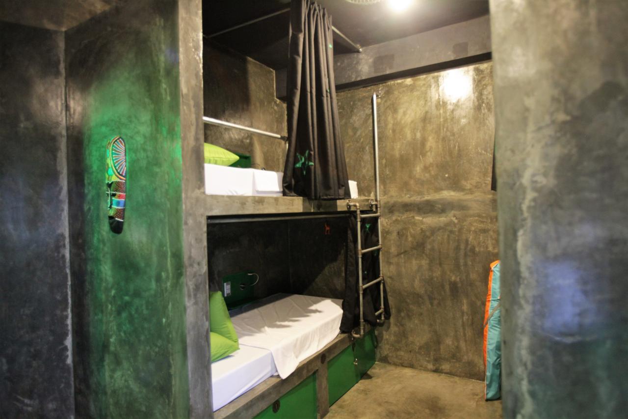 W Hostel Boracay *