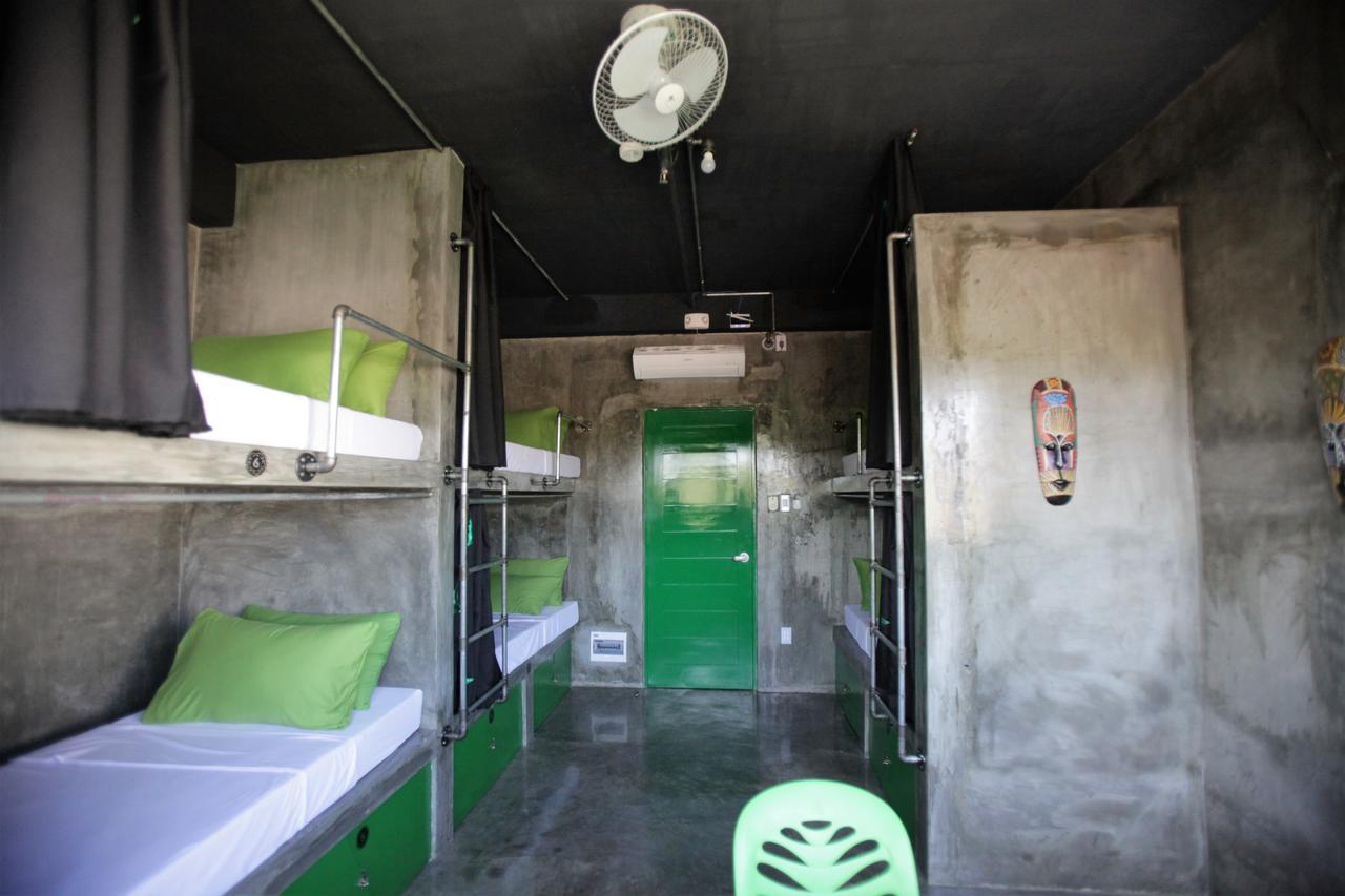 W Hostel Boracay Hostel