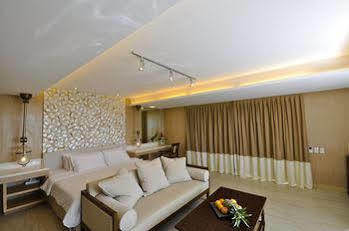 Waling-waling Beach 5* Boracay Island